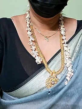 ananya956 online show from February 2025 08:42:02 PM