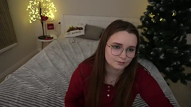 MagicPeachh  online show from December 2024 08:23:01 PM