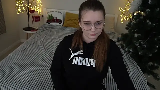 MagicPeachh  online show from January 2025 02:13:02 PM