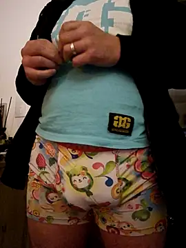 justepourvousbb online show from December 2024 09:54:02 PM