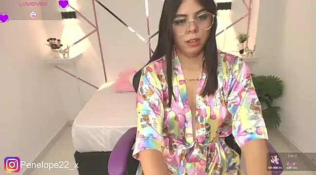 Snapshot of penelope22x_ chatting on March 2025 07:35:02 AM penelope22x online show from March 2025 07:35:02 AM
