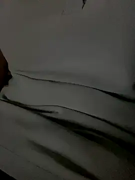 Snapshot of Tuongvy05 chatting on October 2025 04:18:01 PM Tuongvy05 online show from October 2025 04:18:01 PM