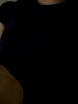 Snapshot of Tuongvy05 chatting on November 2025 07:31:01 AM Tuongvy05 online show from November 2025 07:31:01 AM