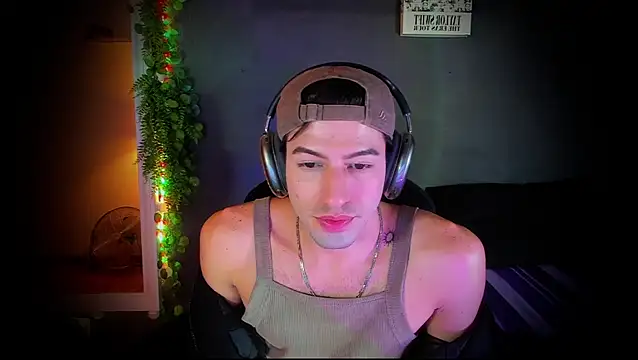 Snapshot of newjeff chatting on November 2025 12:30:01 AM newjeff online show from November 2025 12:30:01 AM