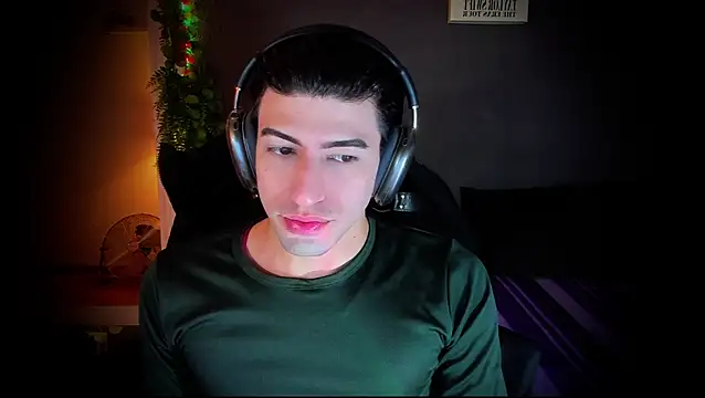 Snapshot of newjeff chatting on November 2025 08:30:01 PM newjeff online show from November 2025 08:30:01 PM