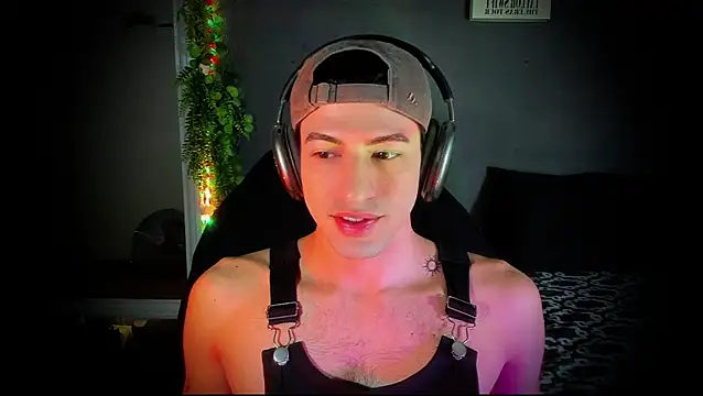 Snapshot of newjeff chatting on November 2025 03:05:01 PM newjeff online show from November 2025 03:05:01 PM