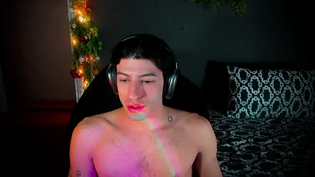 Snapshot of newjeff chatting on December 2025 12:28:02 AM newjeff online show from December 2025 12:28:02 AM