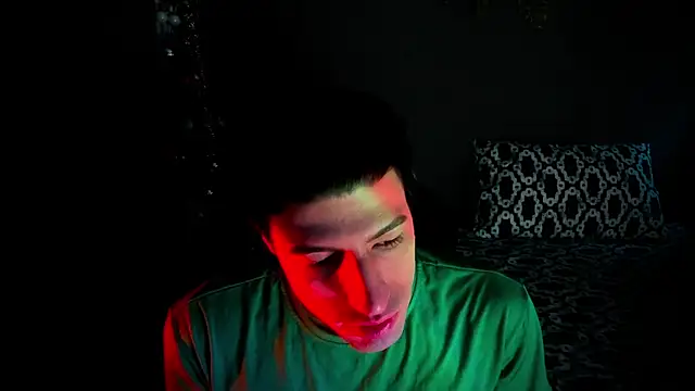 Snapshot of newjeff chatting on December 2025 04:03:02 PM newjeff online show from December 2025 04:03:02 PM