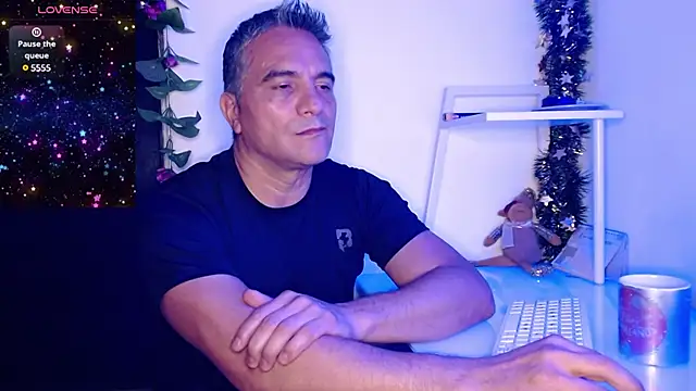 golden punisher online show from December 2024 08:15:01 AM