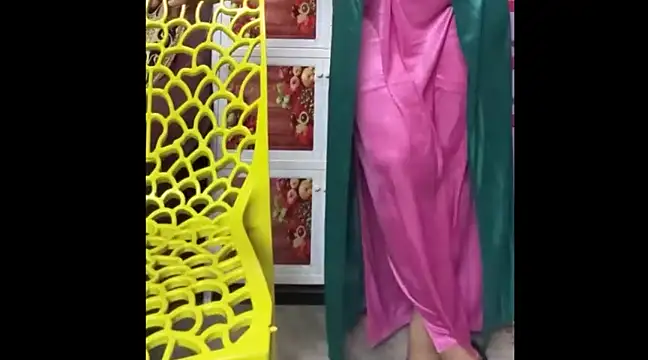 Moody Girl2 online show from December 2024 08:13:01 AM