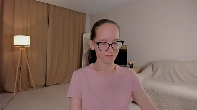 BettyBrowni online show from October 2025 04:08:02 PM