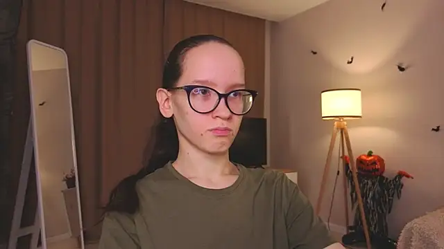 BettyBrowni online show from December 2025 04:03:02 PM