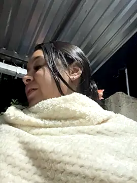 Pretty Isadora online show from October 2025 11:57:01 PM