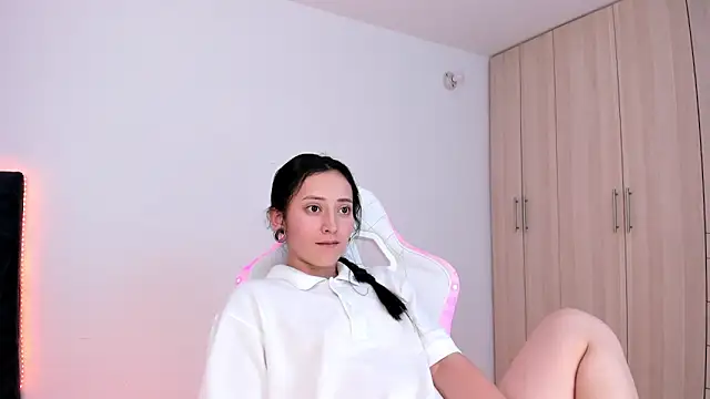 liaqueen610 online show from March 2025 09:48:02 PM