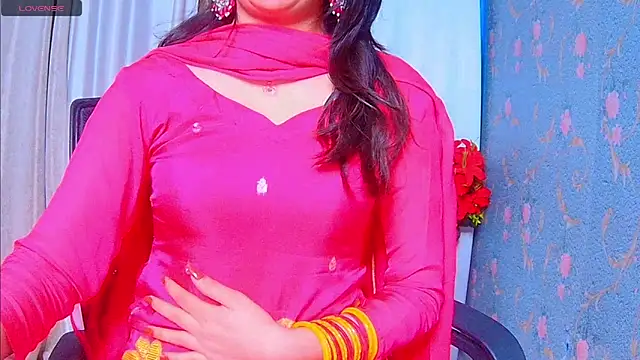 Snapshot of Aashika-Kaur chatting on January 2025 03:45:02 AM Aashika-Kaur online show from January 2025 03:45:02 AM