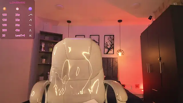 Snapshot of Abigaiil__ds chatting on January 2025 11:19:01 PM Abigaiil ds online show from January 2025 11:19:01 PM