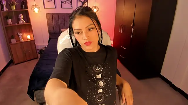 Snapshot of Abigaiil__ds chatting on January 2025 08:13:02 PM Abigaiil ds online show from January 2025 08:13:02 PM