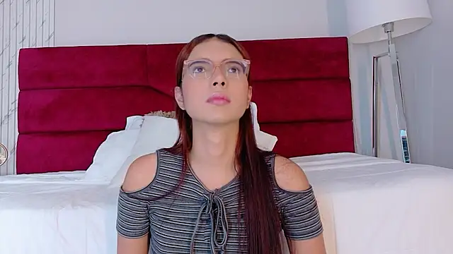 Snapshot of sara_saenz99 chatting on November 2025 07:05:02 PM sara saenz99 online show from November 2025 07:05:02 PM