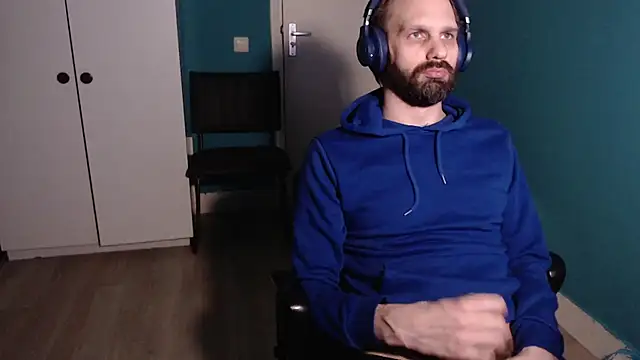 DreamyVibes online show from March 2025 11:42:02 PM