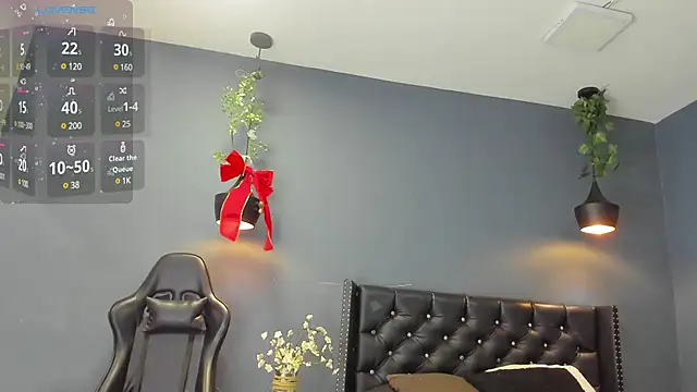 Hannah Miller   online show from December 2024 11:34:02 AM