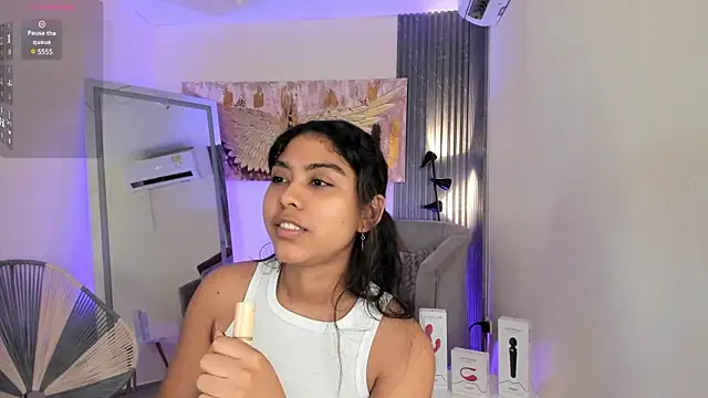emma alice  online show from January 2025 12:13:02 PM