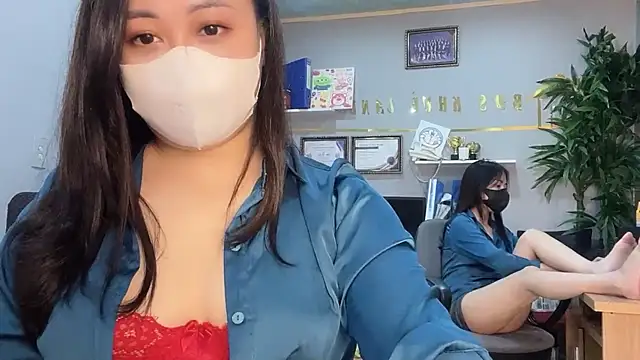 Bamboo Swetie online show from December 2024 07:58:01 AM