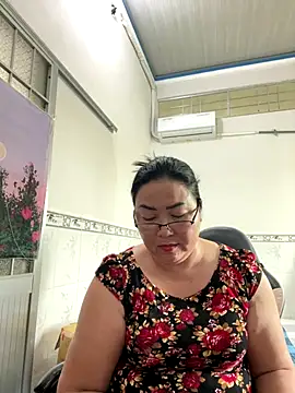 NDith online show from November 2025 04:33:02 AM