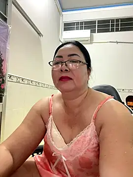 NDith online show from November 2025 10:37:01 AM