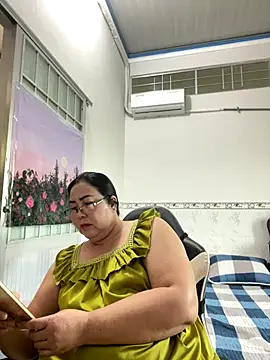 NDith online show from December 2025 09:35:02 AM