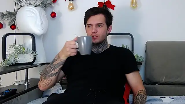 CarterCole online show from December 2024 07:35:01 AM