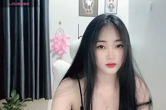 Snapshot of _Aimy_ chatting on January 2025 03:51:01 PM Aimy online show from January 2025 03:51:01 PM