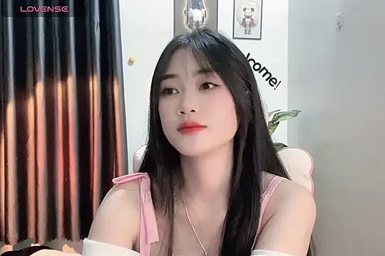 Snapshot of _Aimy_ chatting on January 2025 03:58:01 AM Aimy online show from January 2025 03:58:01 AM