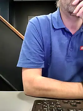 Snapshot of JulianJ50 chatting on December 2025 08:49:02 PM JulianJ50 online show from December 2025 08:49:02 PM