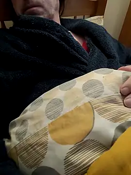 Snapshot of JulianJ50 chatting on December 2025 08:52:02 AM JulianJ50 online show from December 2025 08:52:02 AM