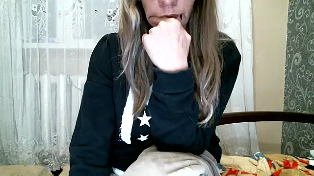 DennisXCaroll online show from December 2024 04:40:01 PM