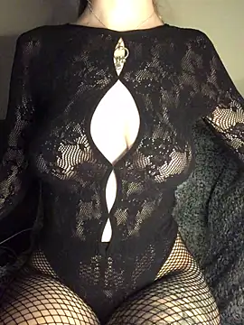 indie-rayne online show from December 2024 11:36:02 PM