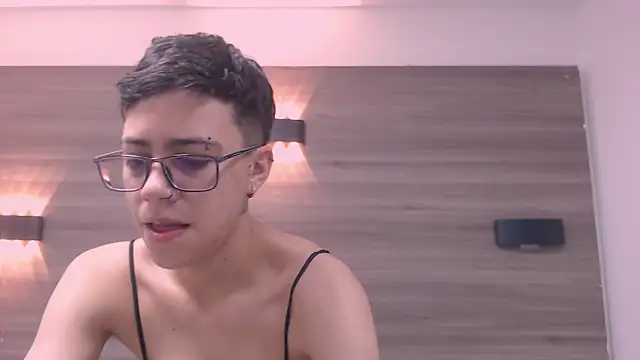 Cutie Shy  online show from January 2025 11:49:01 AM