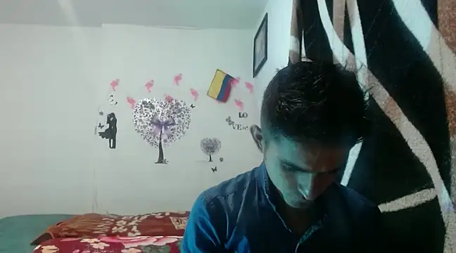 Snapshot of maria_and_angel chatting on December 2024 01:17:01 AM maria and angel online show from December 2024 01:17:01 AM