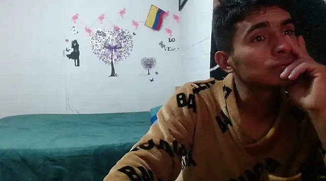 Snapshot of maria_and_angel chatting on December 2024 03:04:02 AM maria and angel online show from December 2024 03:04:02 AM