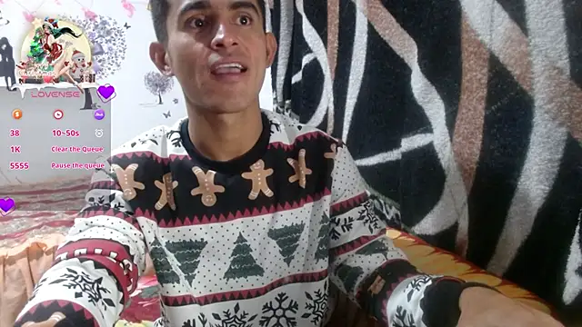 Snapshot of maria_and_angel chatting on December 2024 03:51:02 AM maria and angel online show from December 2024 03:51:02 AM