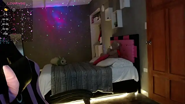 Snapshot of alexa_kei chatting on October 2025 08:52:01 PM alexa kei online show from October 2025 08:52:01 PM