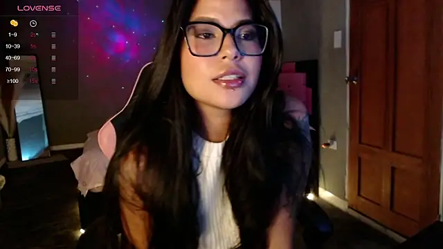 Snapshot of alexa_kei chatting on October 2025 07:01:02 PM alexa kei online show from October 2025 07:01:02 PM