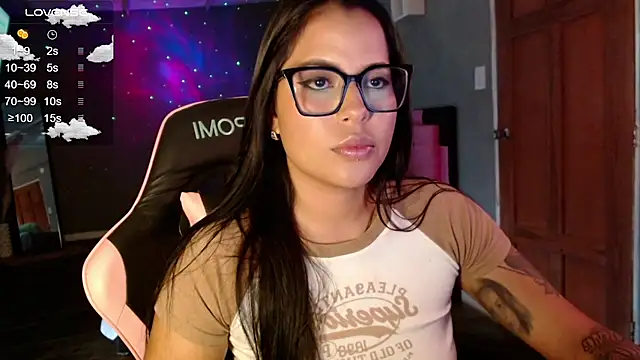 Snapshot of alexa_kei chatting on December 2025 06:39:01 PM alexa kei online show from December 2025 06:39:01 PM