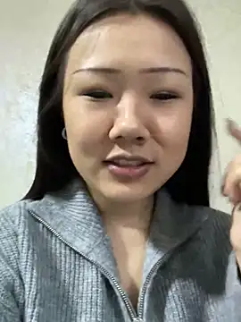 Kim SLO online show from February 2025 12:58:01 PM