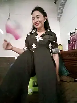 Snapshot of Wet_pussyxx chatting on November 2025 04:40:01 PM Wet pussyxx online show from November 2025 04:40:01 PM