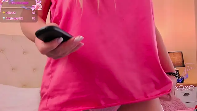 Snapshot of ArianaCroft chatting on February 2025 11:07:02 AM ArianaCroft online show from February 2025 11:07:02 AM