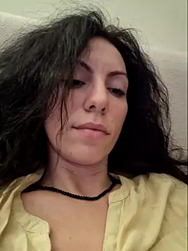 Emmatoo online show from December 2025 12:49:02 AM