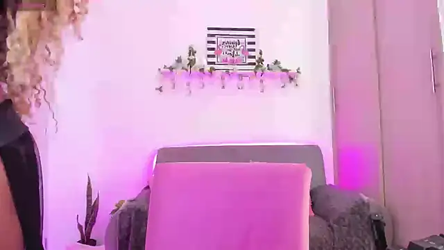 Angel black 19 online show from February 2025 04:53:01 PM