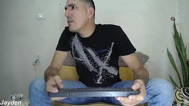 jayydenandjacob online show from November 2025 06:37:02 PM