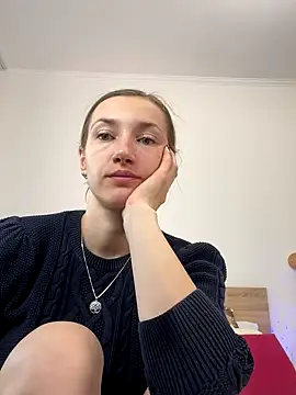 KateRedgar online show from September 2025 01:05:02 PM